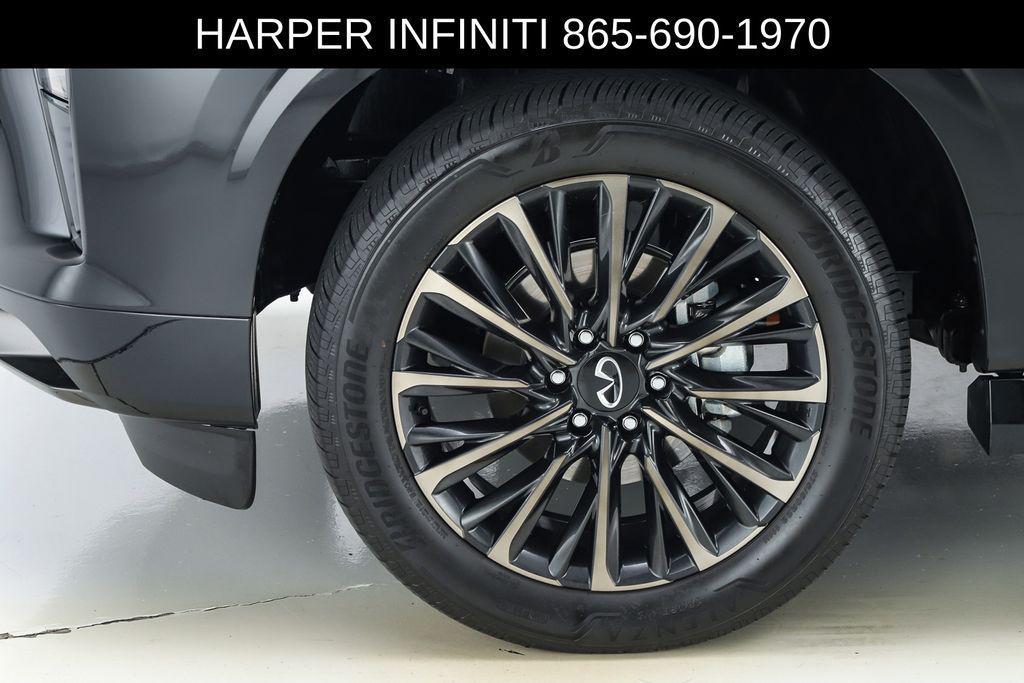 used 2025 INFINITI QX80 car, priced at $86,923