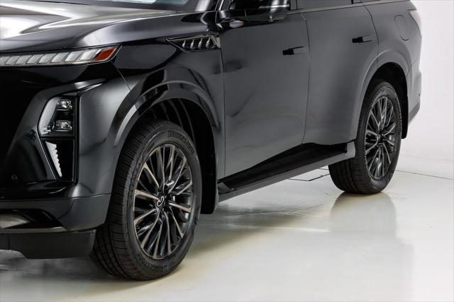 new 2025 INFINITI QX80 car, priced at $116,255