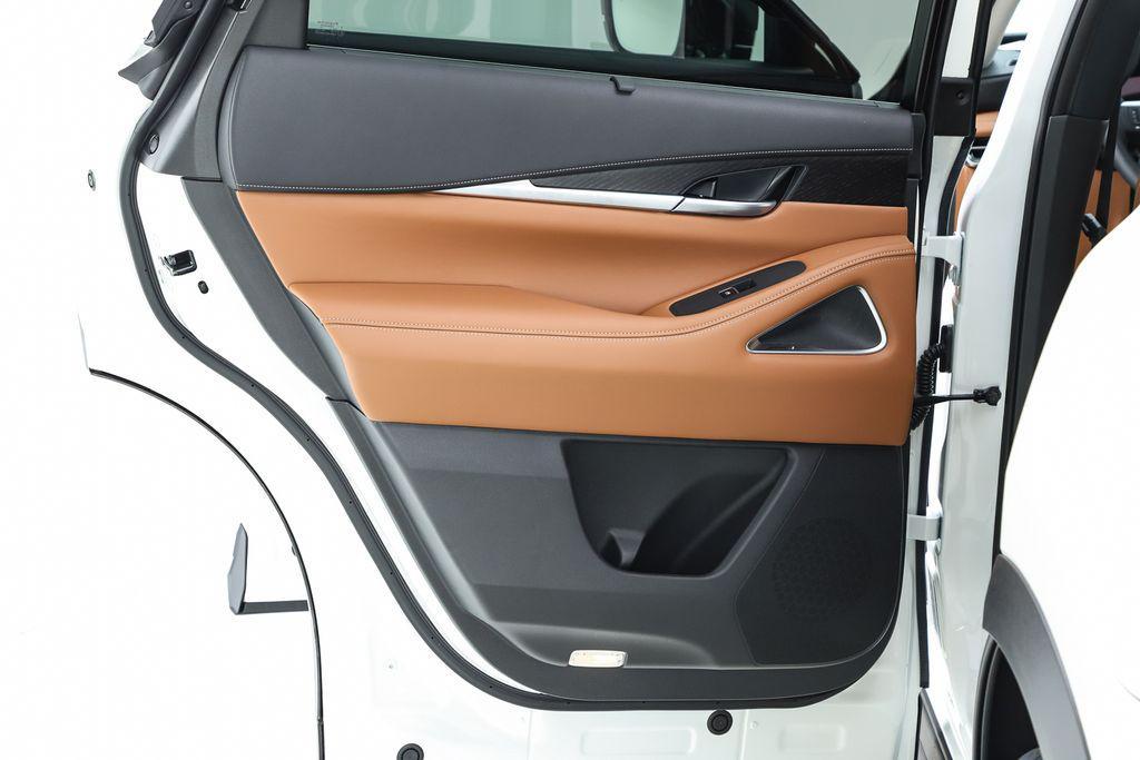 new 2025 INFINITI QX60 car, priced at $66,900