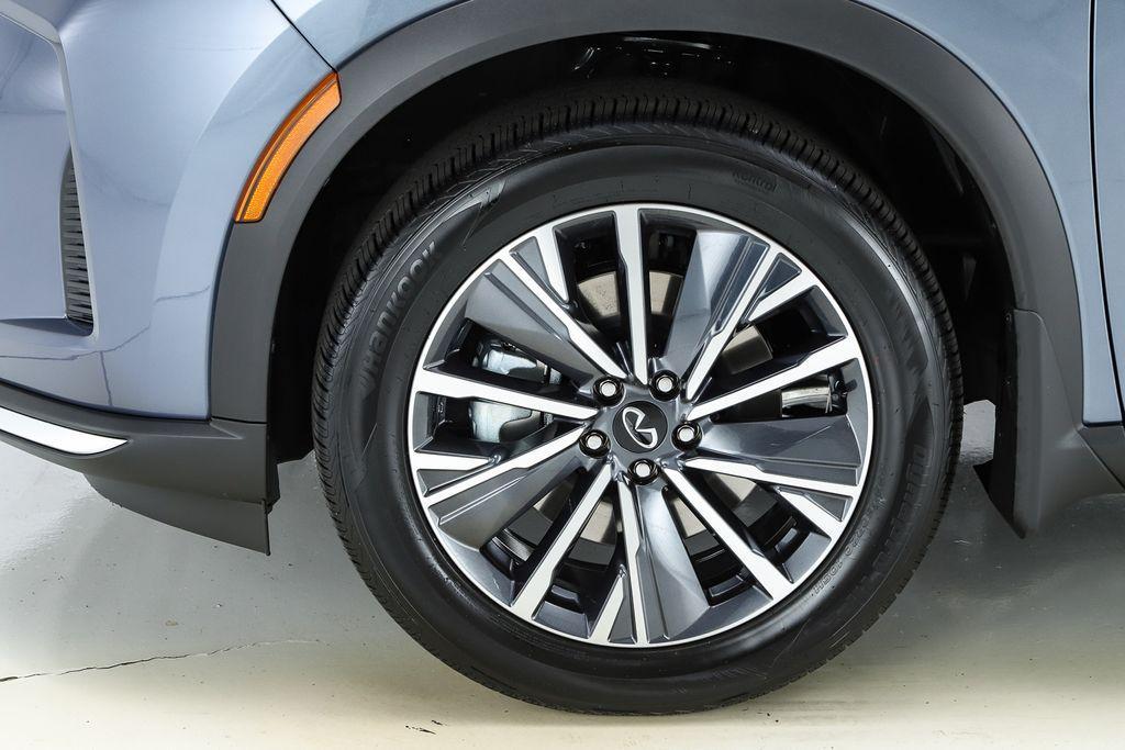 new 2026 INFINITI QX60 car, priced at $62,185