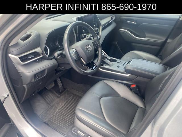 used 2021 Toyota Highlander car, priced at $35,356