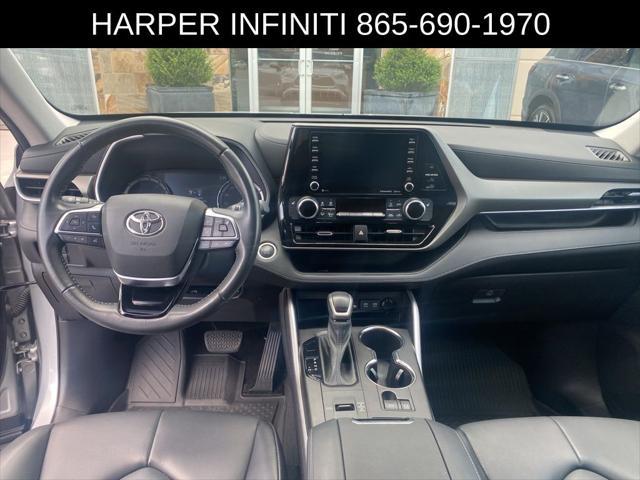 used 2021 Toyota Highlander car, priced at $35,356