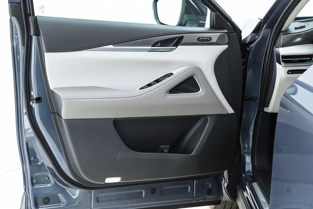 new 2026 INFINITI QX60 car, priced at $61,690