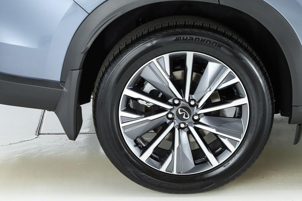 new 2026 INFINITI QX60 car, priced at $61,690