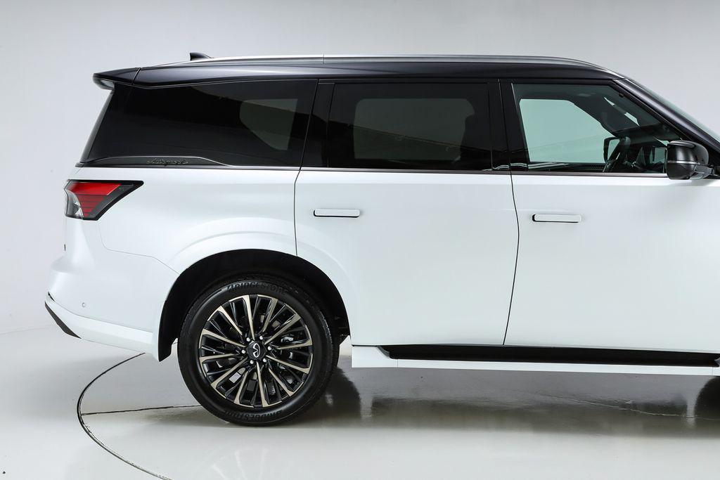 new 2026 INFINITI QX80 car, priced at $116,655