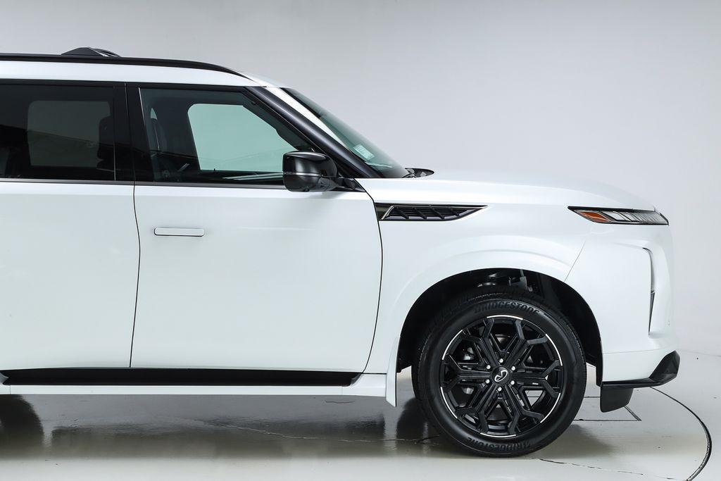 new 2026 INFINITI QX80 car, priced at $106,525