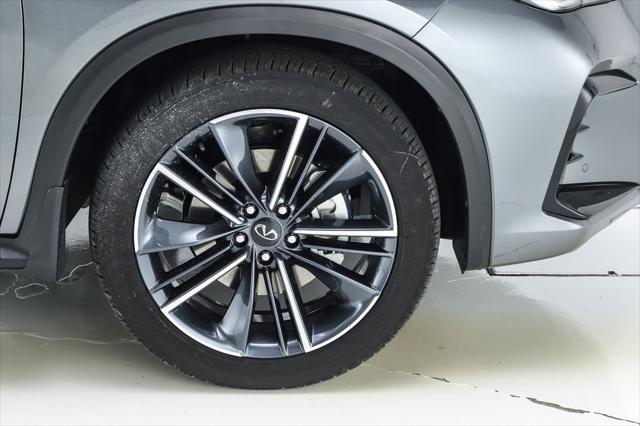 new 2025 INFINITI QX50 car, priced at $53,555