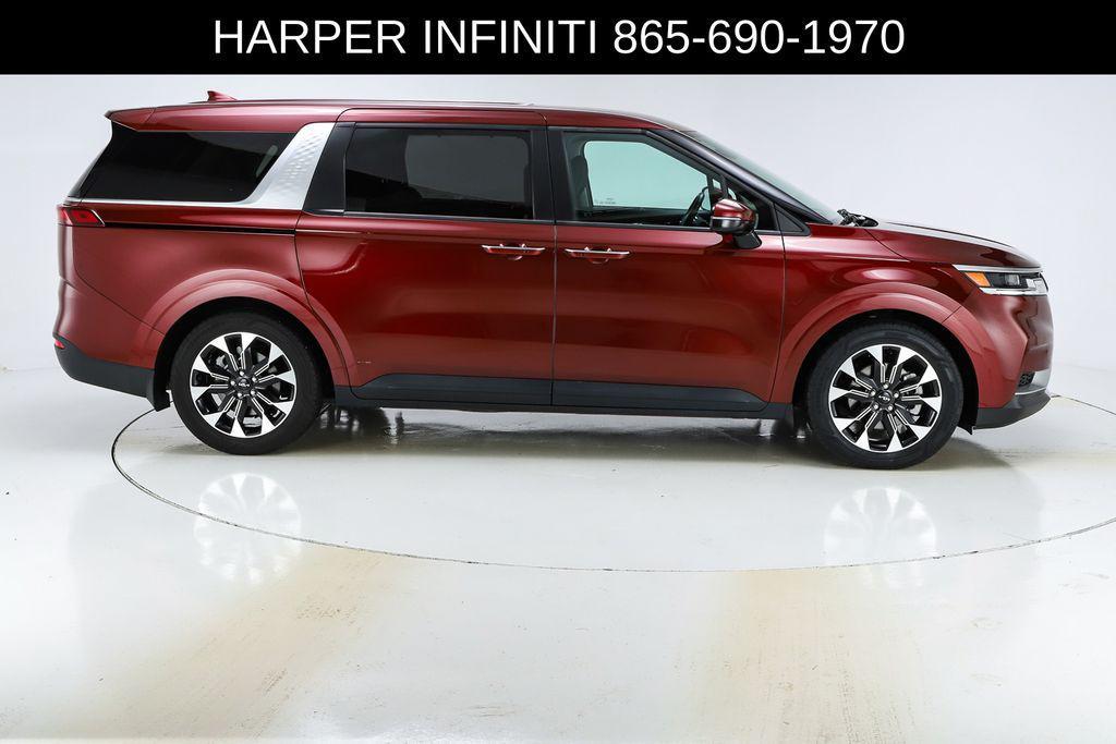 used 2024 Kia Carnival car, priced at $36,428