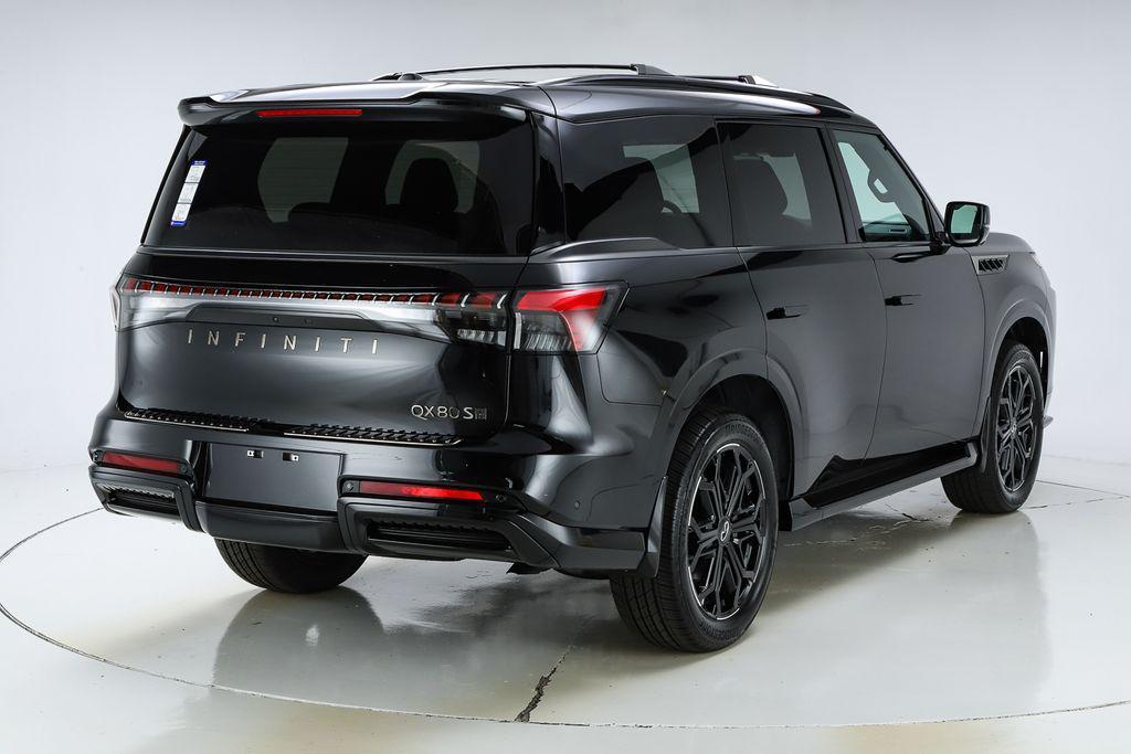 new 2026 INFINITI QX80 car, priced at $106,320