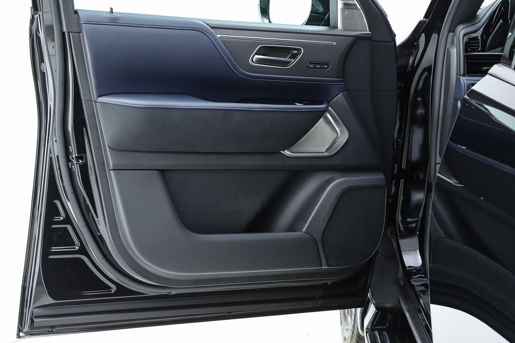 new 2026 INFINITI QX80 car, priced at $106,320