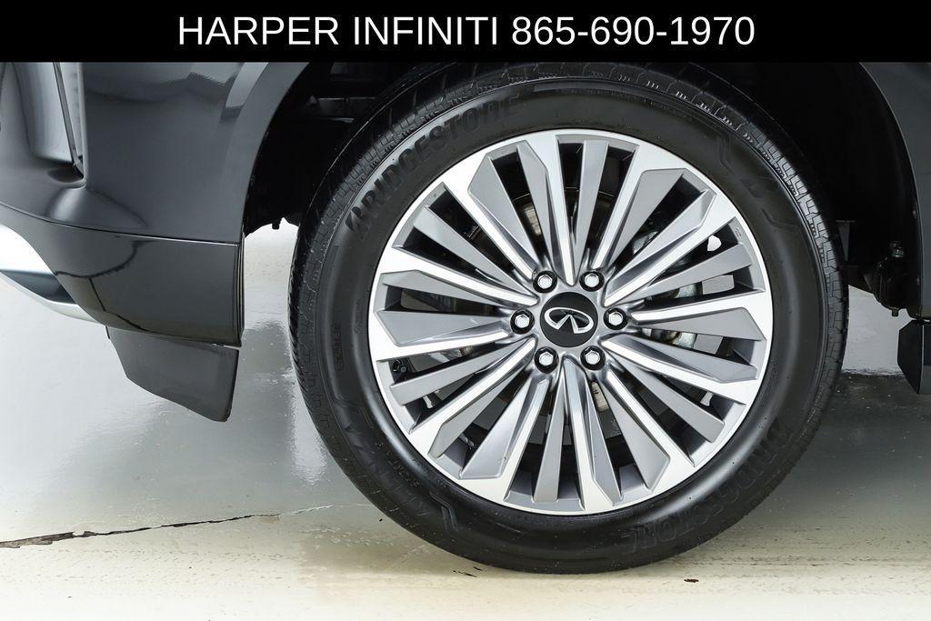 used 2025 INFINITI QX80 car, priced at $73,289