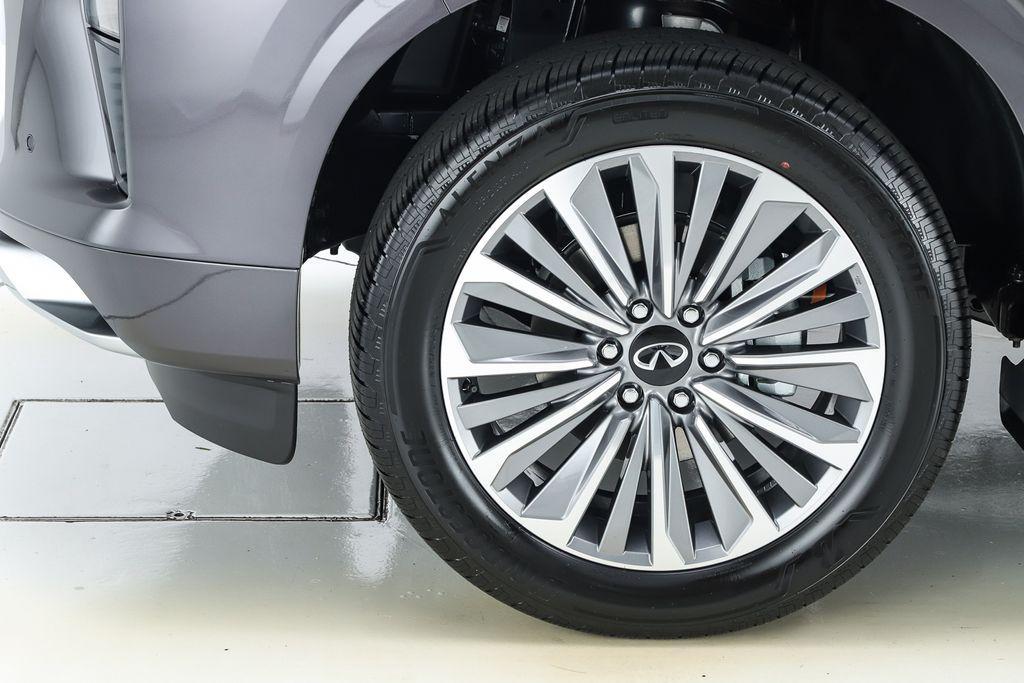 new 2026 INFINITI QX80 car, priced at $98,275