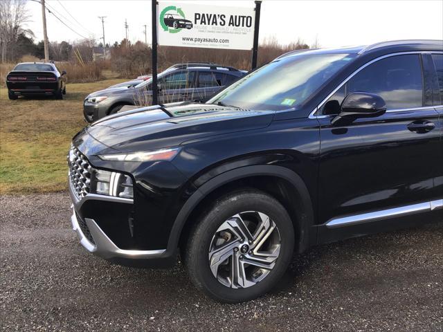 used 2022 Hyundai Santa Fe car, priced at $19,995