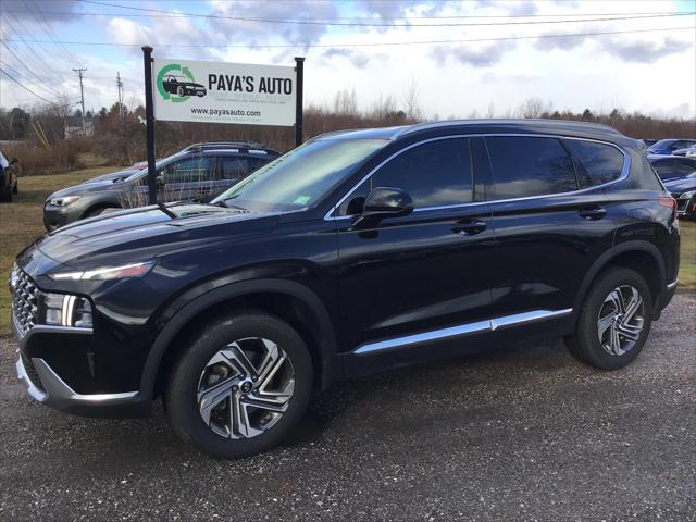 used 2022 Hyundai Santa Fe car, priced at $19,995