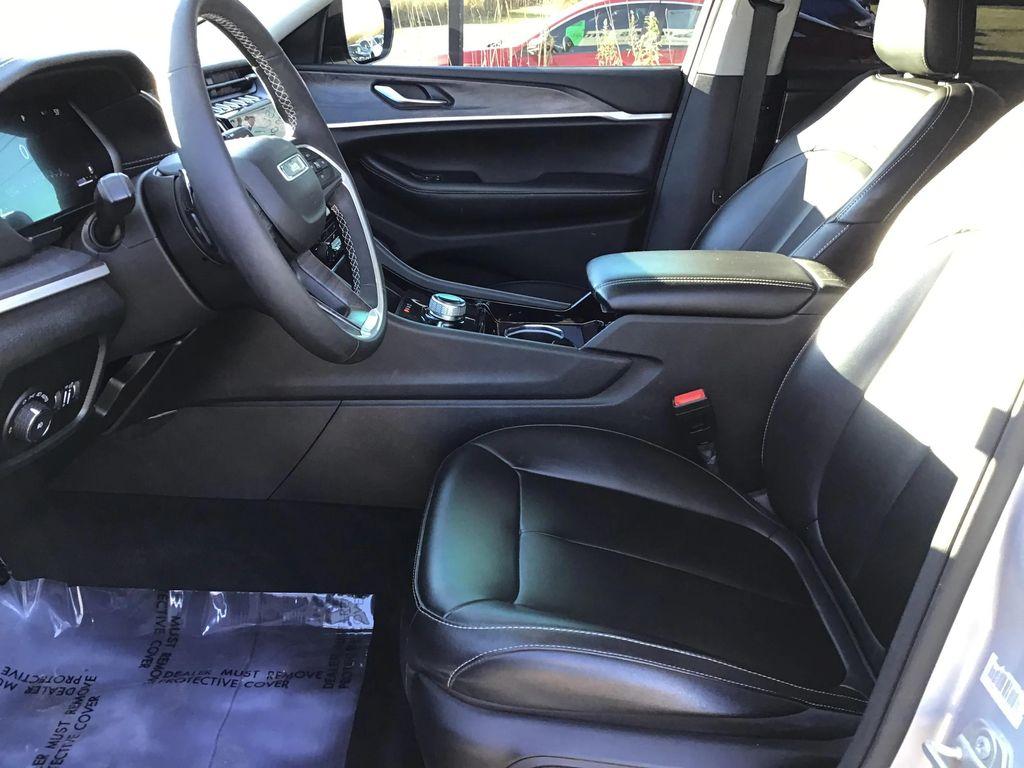 used 2023 Jeep Grand Cherokee L car, priced at $28,995