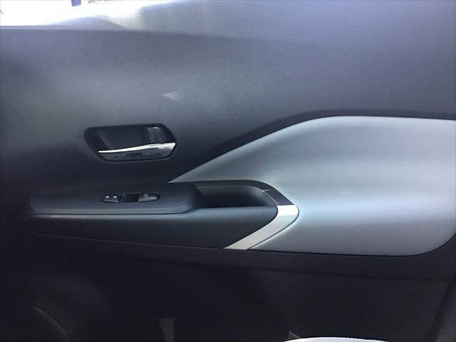 used 2024 Nissan Kicks car