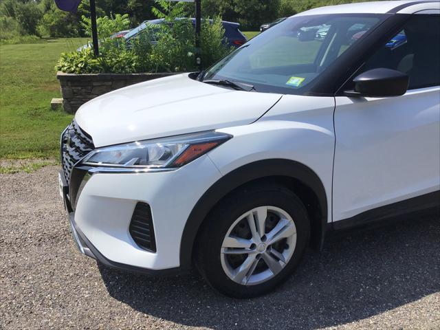 used 2024 Nissan Kicks car