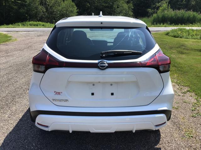 used 2024 Nissan Kicks car