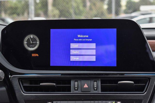 new 2025 Lexus ES 300h car, priced at $49,214