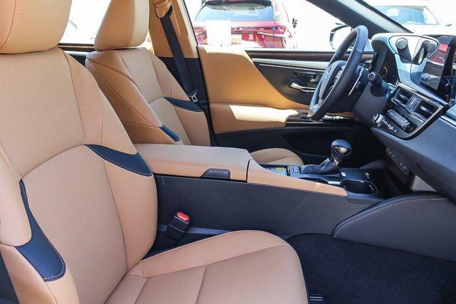 new 2024 Lexus ES 300h car, priced at $48,700