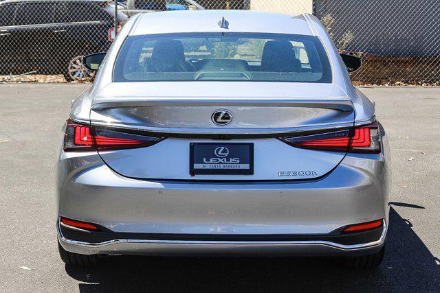 new 2025 Lexus ES 300h car, priced at $49,044