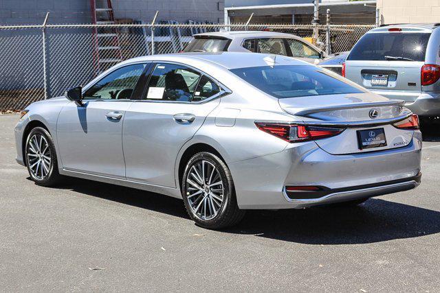 new 2025 Lexus ES 300h car, priced at $49,044