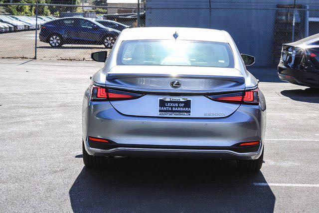 new 2025 Lexus ES 300h car, priced at $52,349