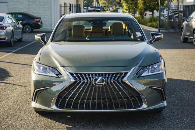 new 2025 Lexus ES 300h car, priced at $48,150