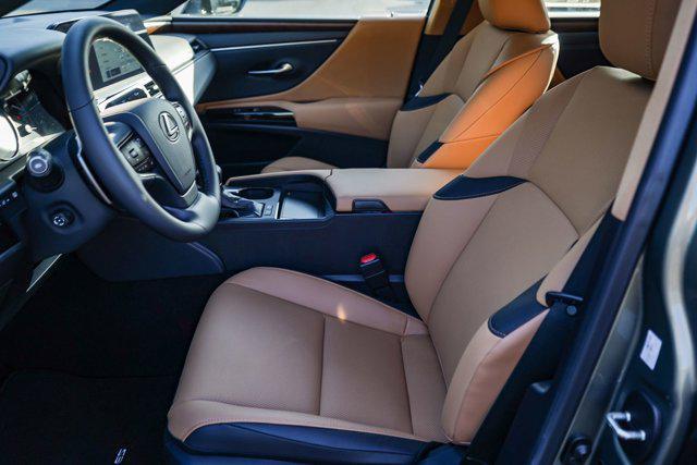 new 2025 Lexus ES 300h car, priced at $48,150