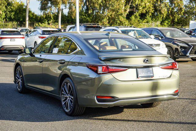 new 2025 Lexus ES 300h car, priced at $48,150