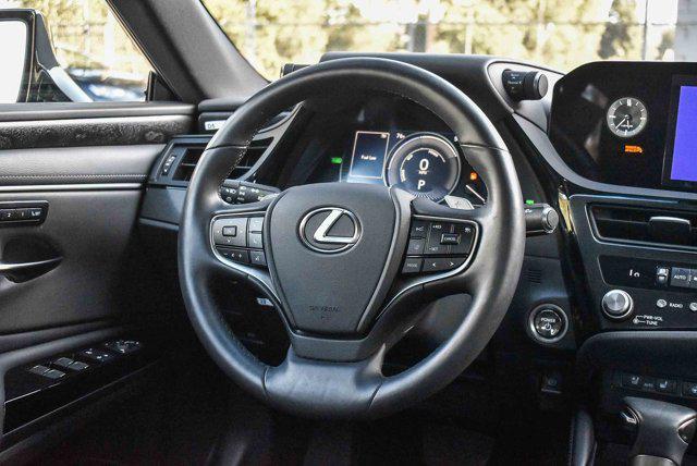 used 2025 Lexus ES 300h car, priced at $42,990