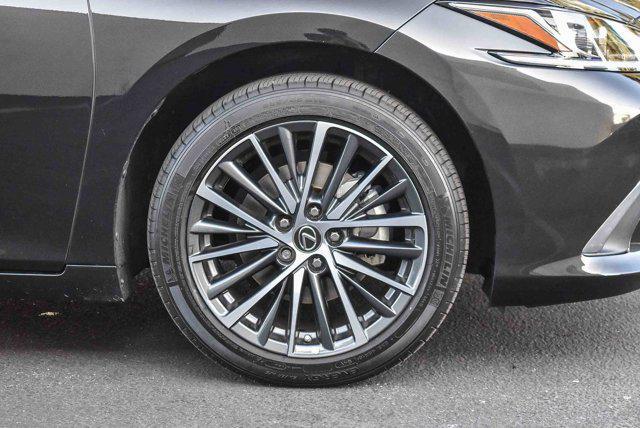 used 2025 Lexus ES 300h car, priced at $42,990