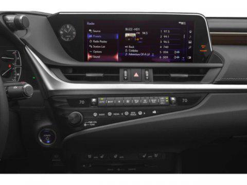 used 2019 Lexus ES 300h car, priced at $29,995