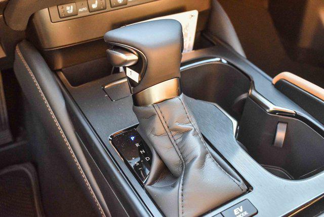 new 2025 Lexus ES 300h car, priced at $49,104