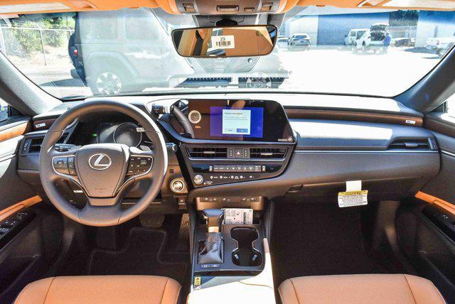 new 2025 Lexus ES 300h car, priced at $49,104