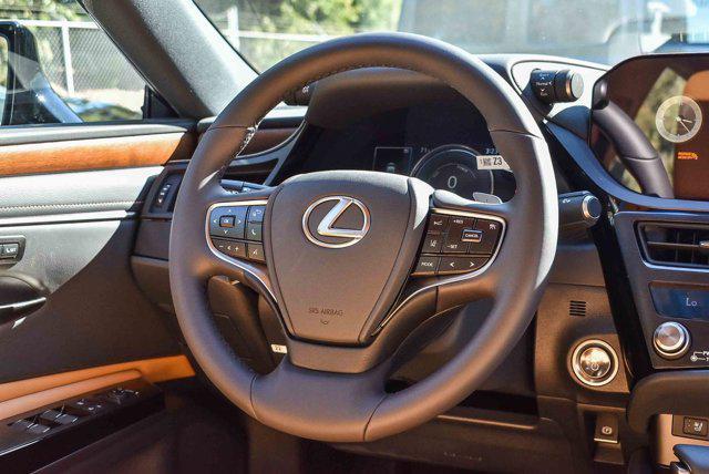 new 2025 Lexus ES 300h car, priced at $49,104