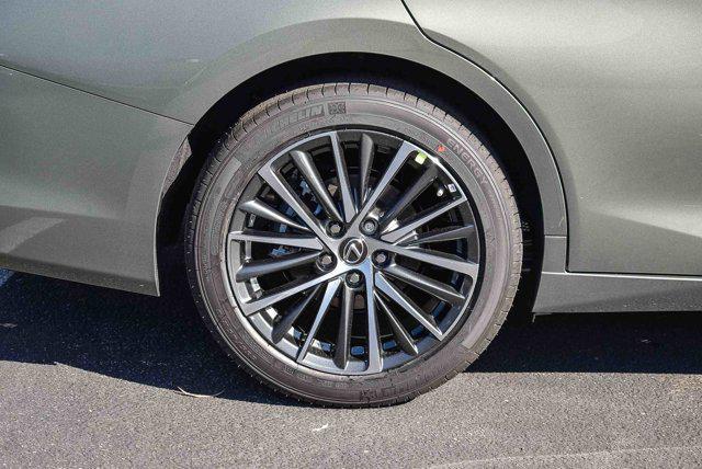 new 2025 Lexus ES 300h car, priced at $49,104