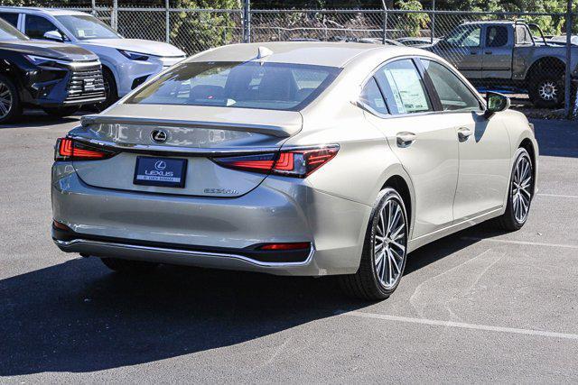 new 2025 Lexus ES 300h car, priced at $48,569