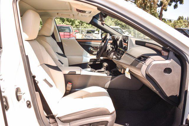 new 2025 Lexus ES 300h car, priced at $49,504