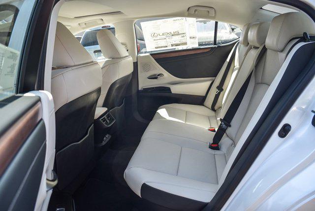 new 2025 Lexus ES 300h car, priced at $49,504