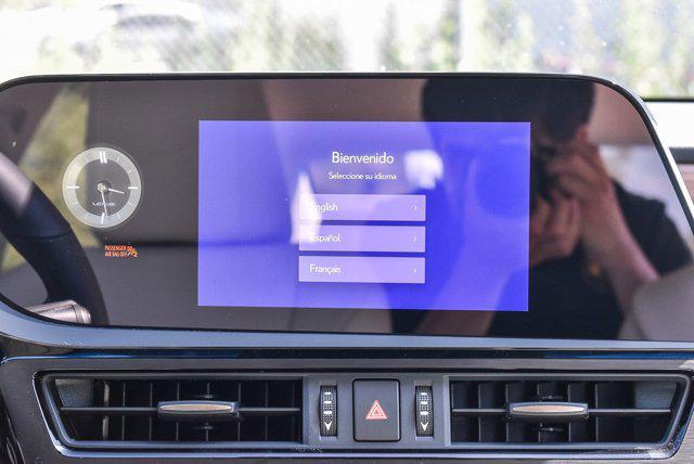 new 2025 Lexus ES 300h car, priced at $49,504