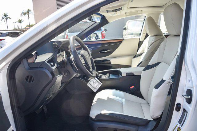 new 2025 Lexus ES 300h car, priced at $49,504