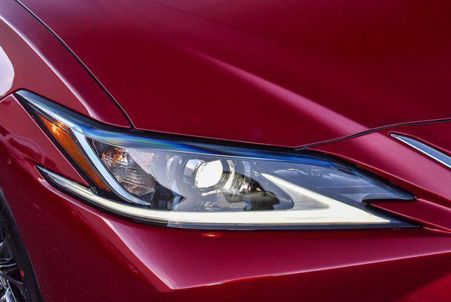 new 2025 Lexus ES 350 car, priced at $51,688