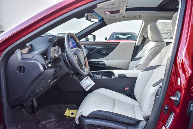 new 2025 Lexus ES 350 car, priced at $51,688