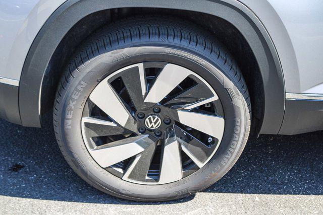 used 2024 Volkswagen Atlas Cross Sport car, priced at $39,995