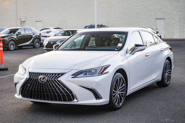 new 2025 Lexus ES 300h car, priced at $49,069