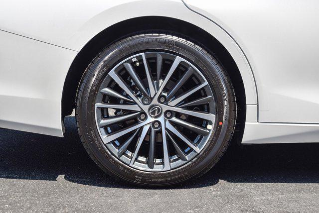new 2025 Lexus ES 300h car, priced at $49,619