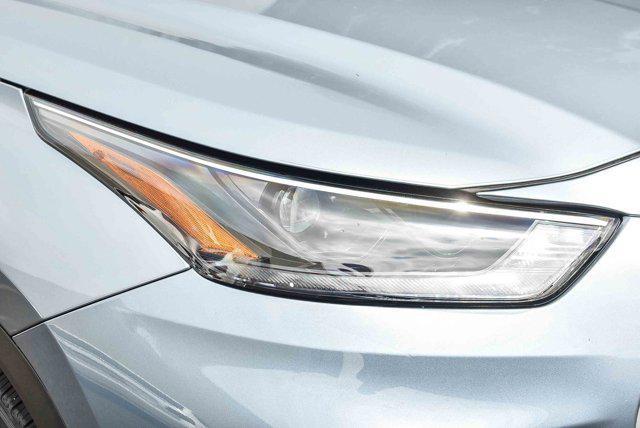 used 2023 Toyota Highlander car, priced at $35,500