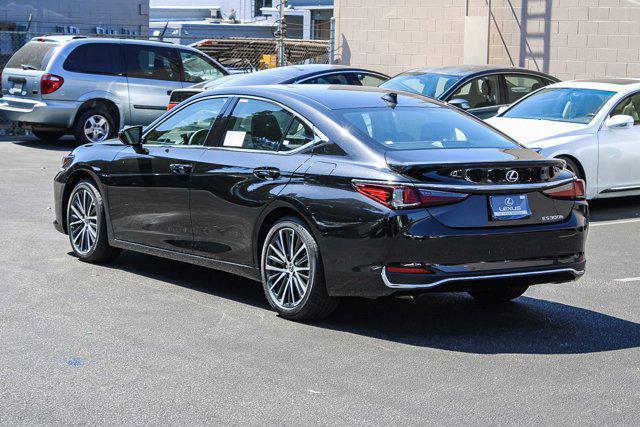 new 2025 Lexus ES 300h car