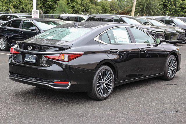 new 2025 Lexus ES 300h car